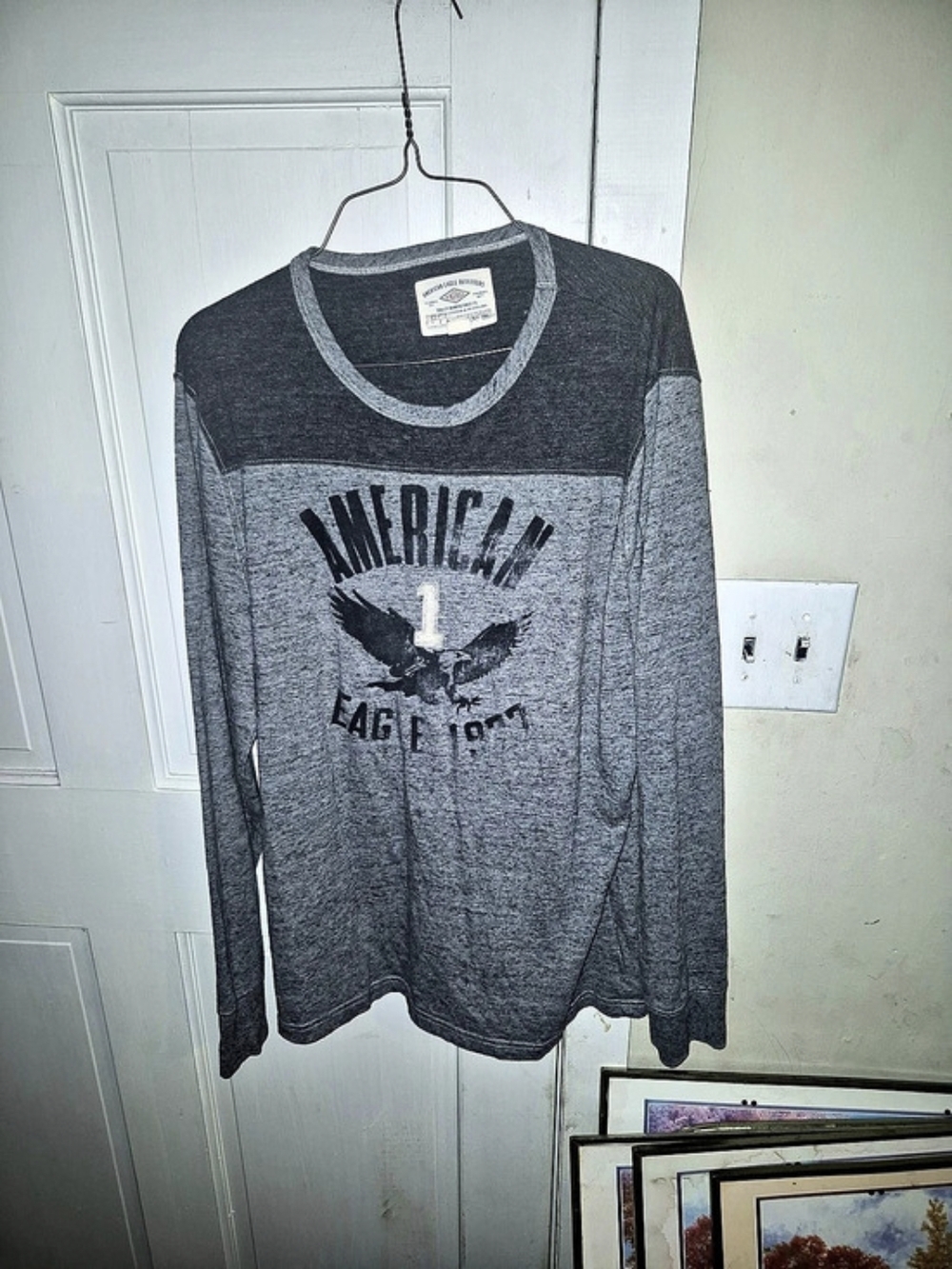 American Eagle Outfitters Vintage 1977 Graphic Long Sleeve T-Shirt Tee Gray